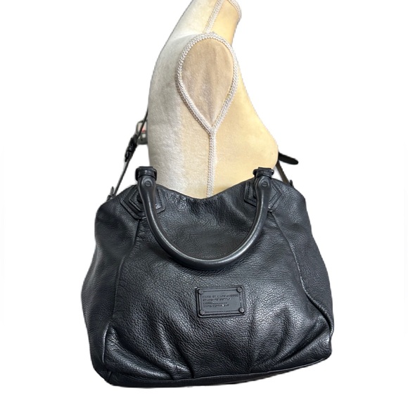 Marc Jacobs Handbags - ★ EUC Marc Jacobs Classic Q Fran All Black Pebble Leather Shoulder Bag